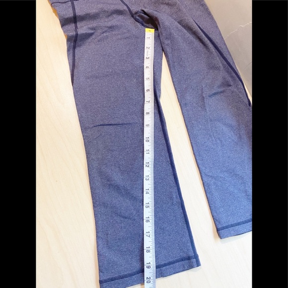 Lululemon Tadasana Slit Crop - Picture 6 of 12